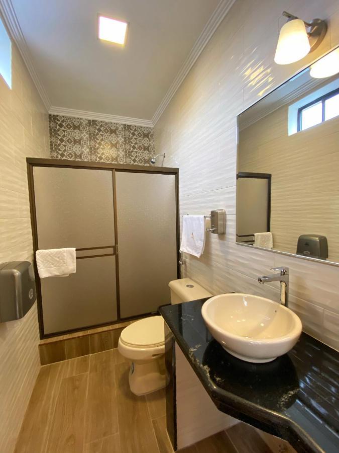 Hostal California Inn Guayaquil Eksteriør bilde